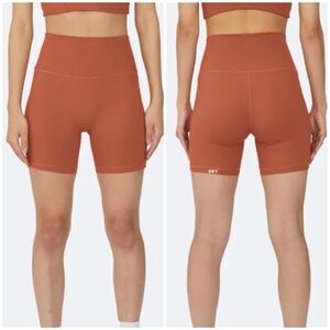 SET Active Luxform Bike Biker Shorts Terracotta Coral Size Large Activewear Gym